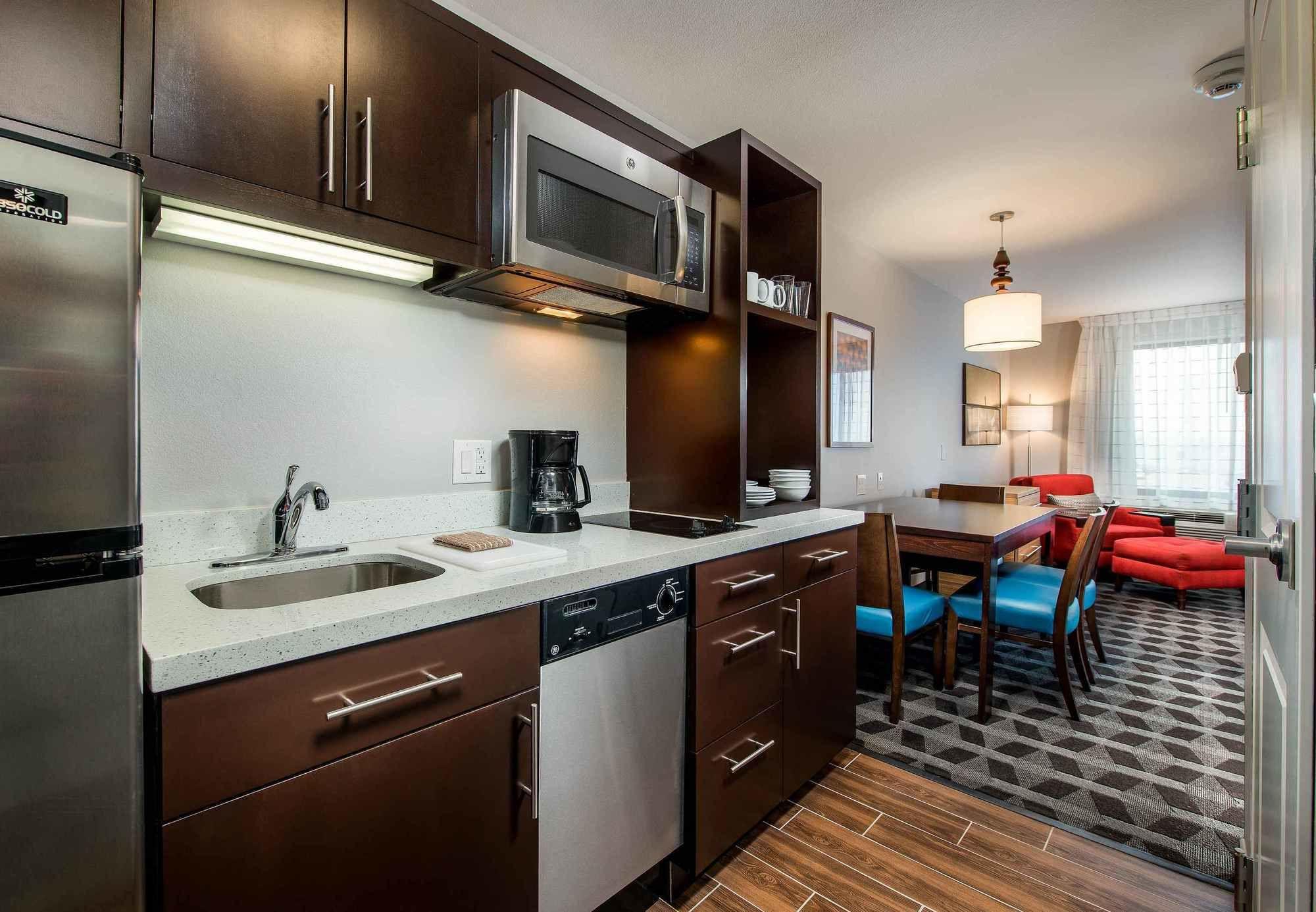 Towneplace Suites By Marriott Waco South Bagian luar foto