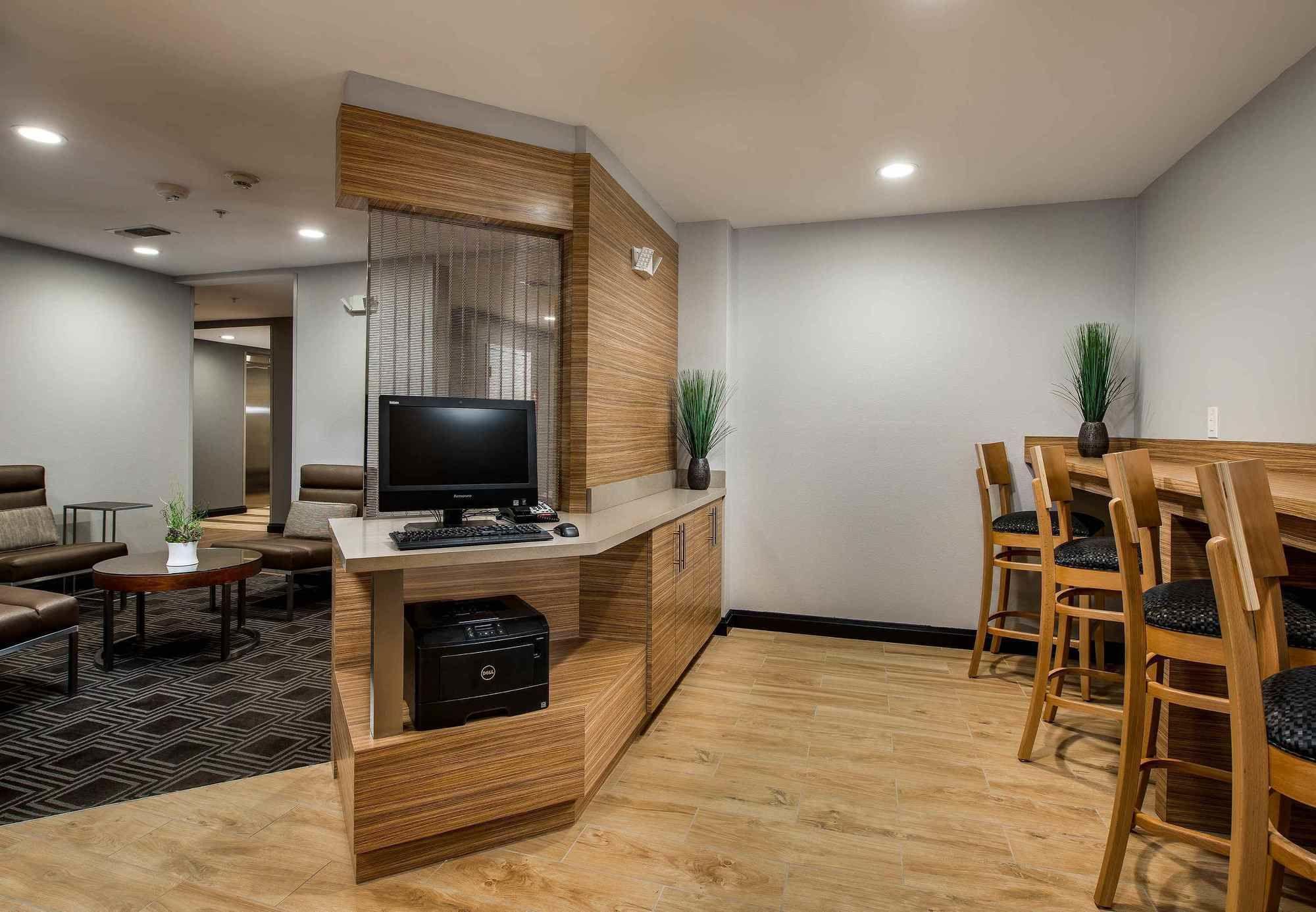 Towneplace Suites By Marriott Waco South Bagian luar foto