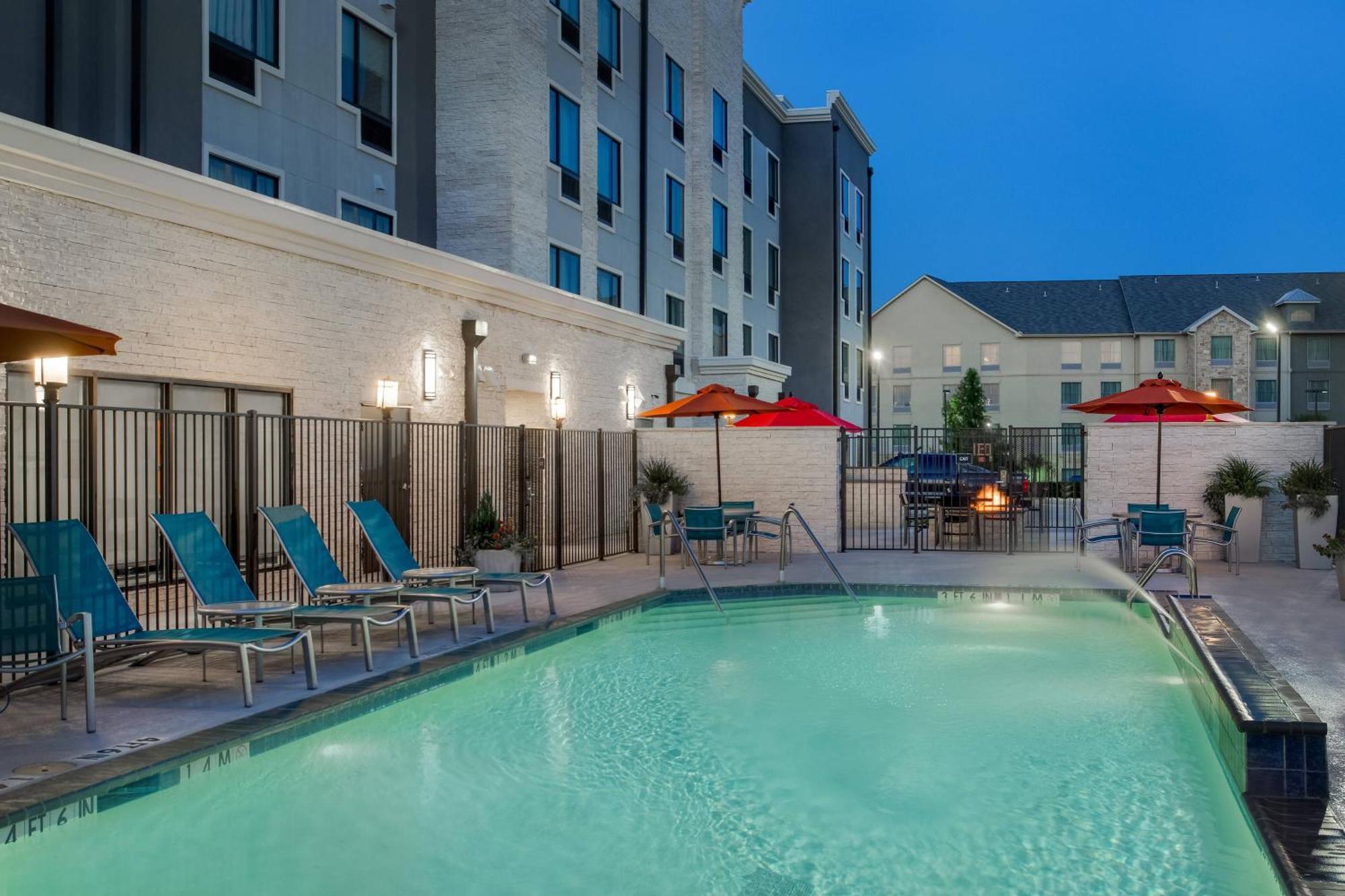 Towneplace Suites By Marriott Waco South Bagian luar foto