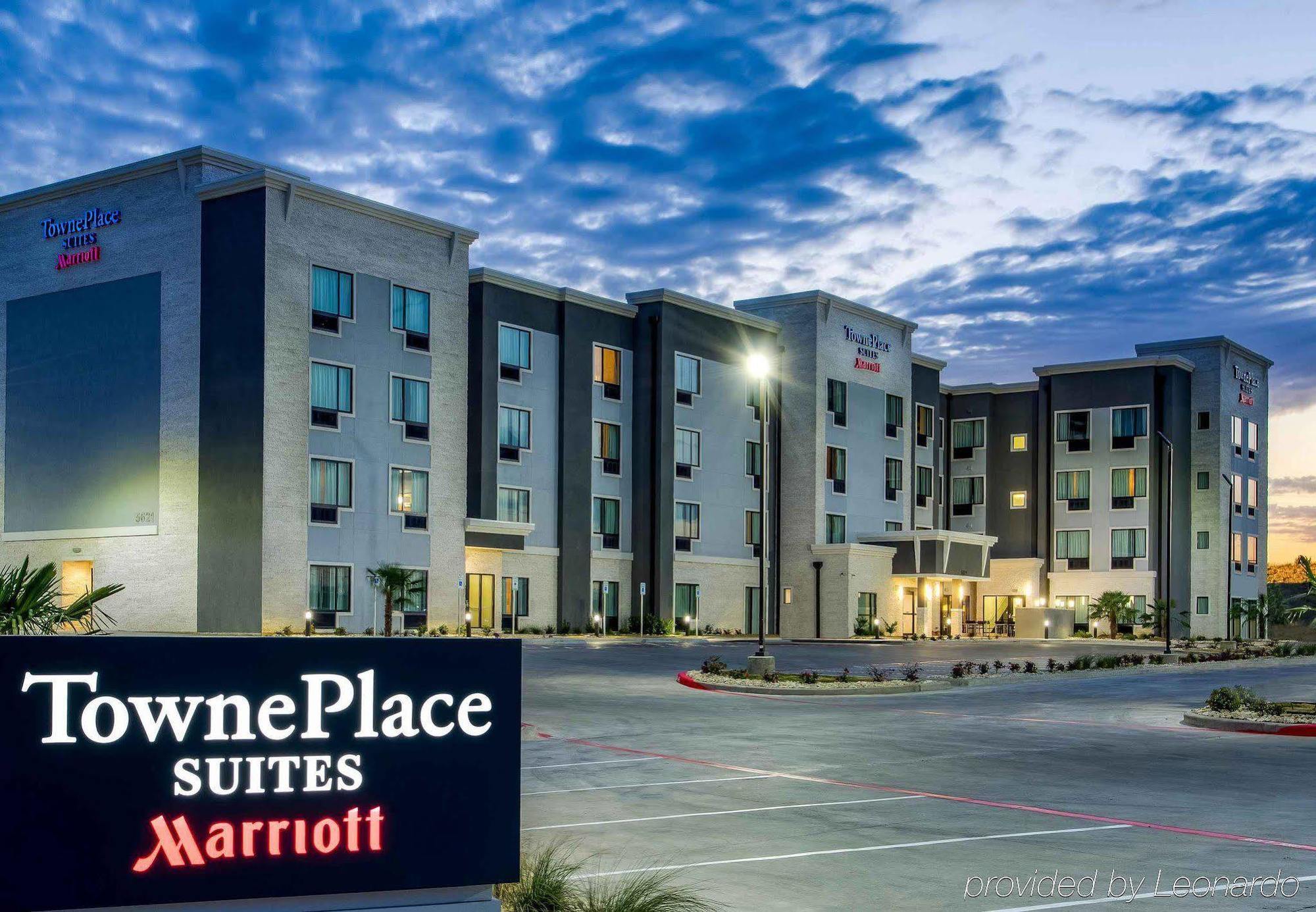 Towneplace Suites By Marriott Waco South Bagian luar foto